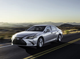 لكزس ES 300 AH Hybrid 2025